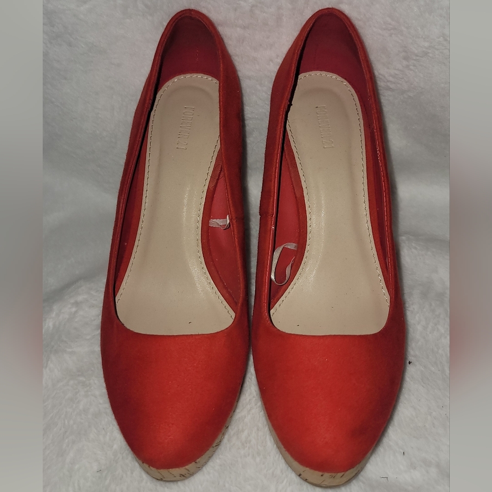 Red cork wedges
